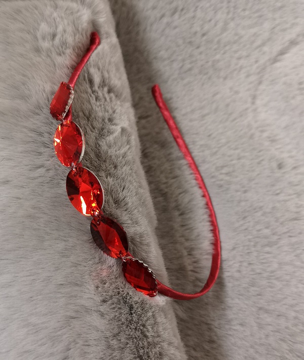 Hovedbilde Hårbøyle med stener 