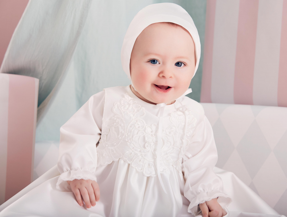 Hovedbilde Dåpskjole med brodert overdel (086087)